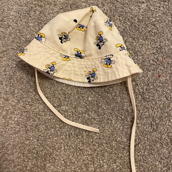 H&M | Accessories | Mickey Mouse Bucket Hat | Poshmark